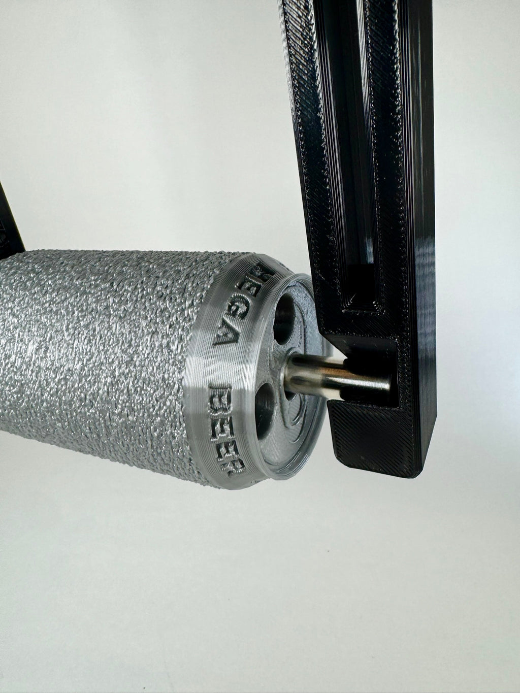 Grey beer can Arm wrestling workout equipment for training