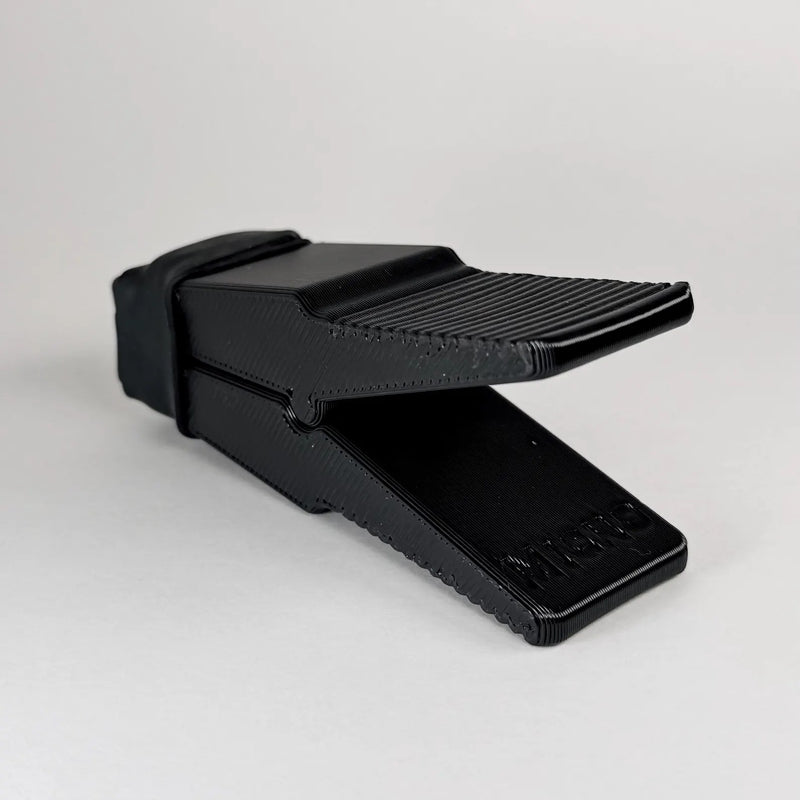 Hand strength tool for thumb
