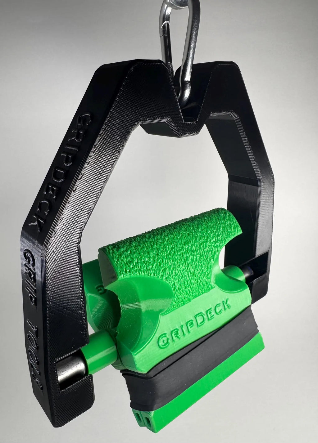 Gym d-ring set up in black